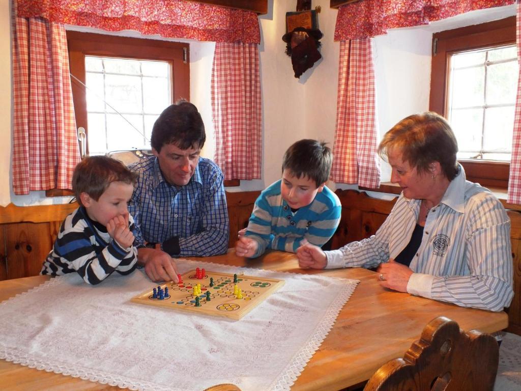 Ferienhaus "Zur Alten Schmiede" Mariahof Екстериор снимка